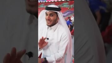 ليست مباراتهم ولا مقاعدهم.. الجمهور الياباني ينظف المدرجات بملعب قطر