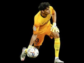 السد العالي للمنتخب المغربي.. تعرف على مسار الحارس ياسين بونو