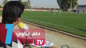 معمر.. فتى غزاوي يحلم بالتعليق على أول مونديال ببلد عربي