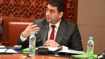 bensaid-parlement-presse-1